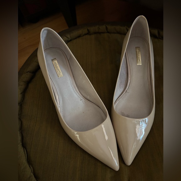 Louise et Cie Nude Patent Heels - Picture 4 of 9